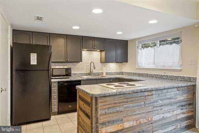 Photo - 217 Oberlin Terrace