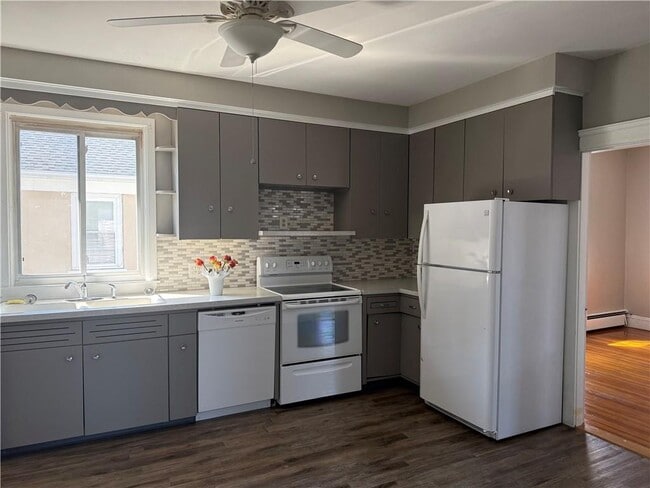 Photo - 10 Knight St