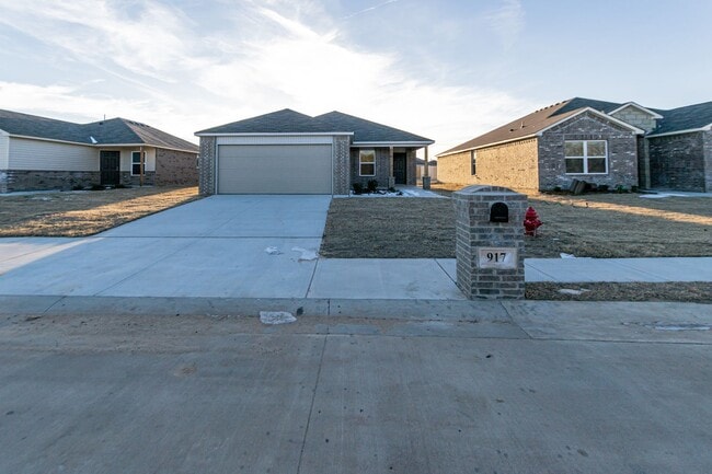 Photo - Charming 3 Bedroom / 2 Bathroom Home in Perkins!