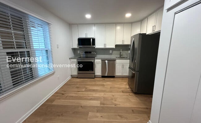 Photo - 16318 Taconic Cir