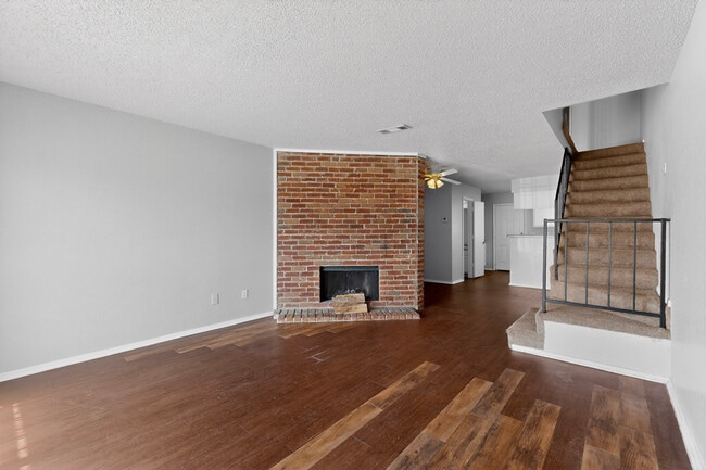 Photo - 9467 Olde Towne Row