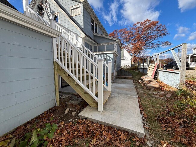 Photo - 2 Scofield Pl