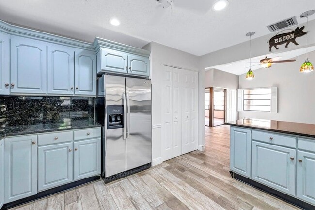 Photo - 2075 NW 15th Pl