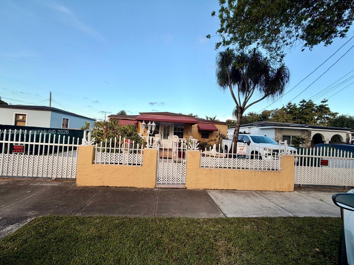 Photo - 1825 NW 33rd Ave