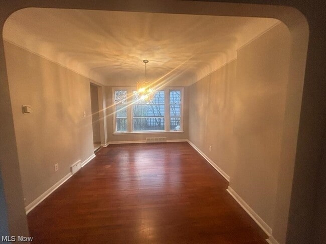 Photo - 2079 S Green Rd