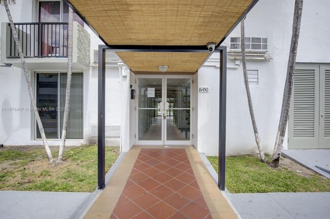 Photo - 16450 NW 2nd Ave Unidad 212