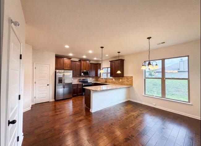 Photo - 86 Pulaski Pl