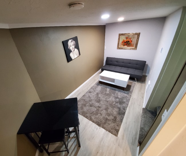 3415 N Huetter Rd Unit 3