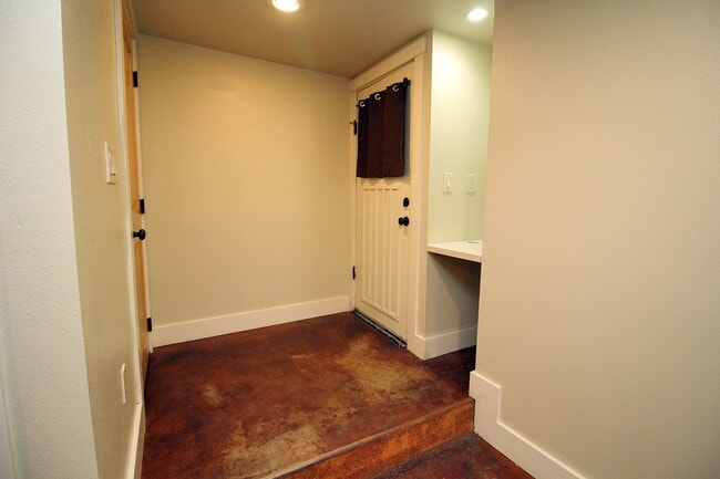 Photo - 4815 SE 75th Ave Unidad A