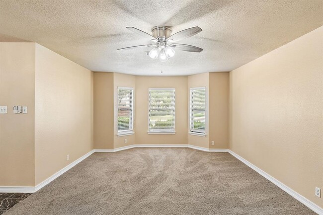 Photo - 1300 Chalk Ln