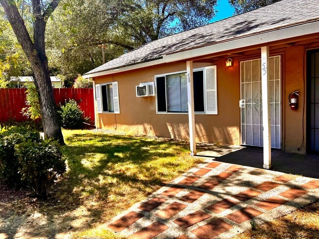 Building Photo - 4160 Oro Ln Rental