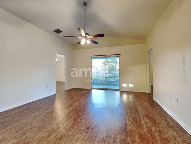 Photo - 1621 Christa Ct