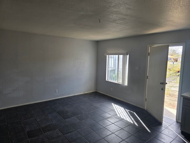 Photo - pm0502 Unit 132 E. Michigan Dr