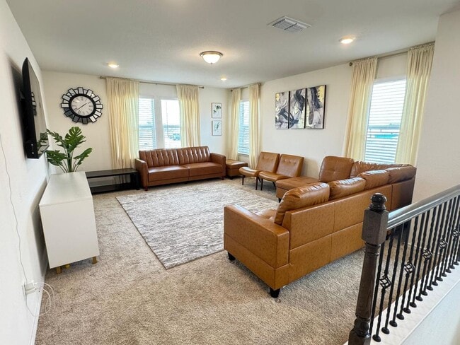 Photo - 4414 Acerno St