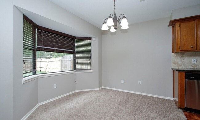 Photo - 1 Greeningdon St