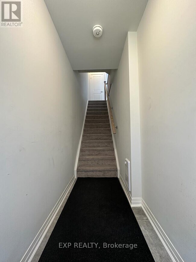Photo - 1663 Pleasure Valley Path