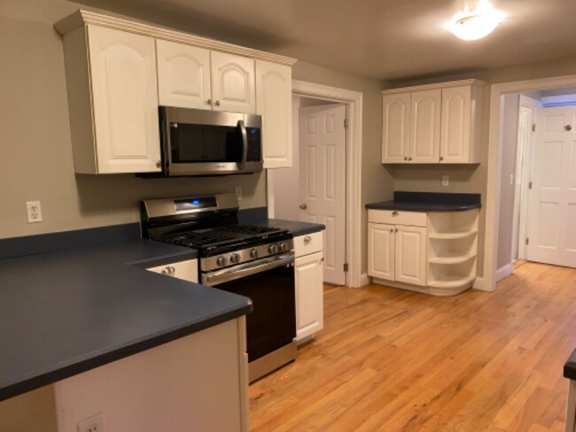 Photo - 205 West St Unit 2