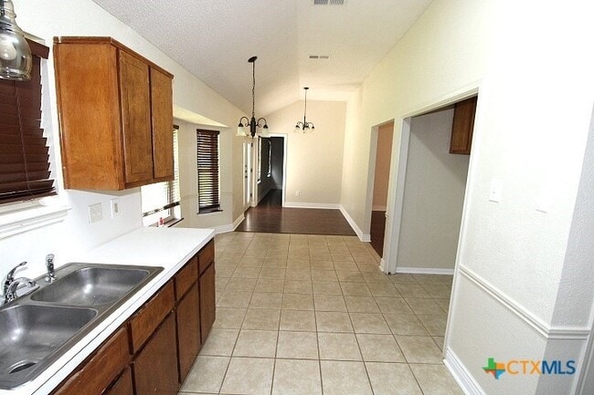 Photo - 213 Bronc Dr