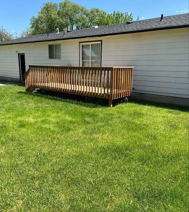 Photo - Beautiful 3 bedroom 1 bath home for rent in Sugar City!