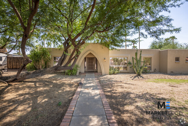 Building Photo - 4Bed/2.5Bath Home at 56th/Cactus! $399 MOV...