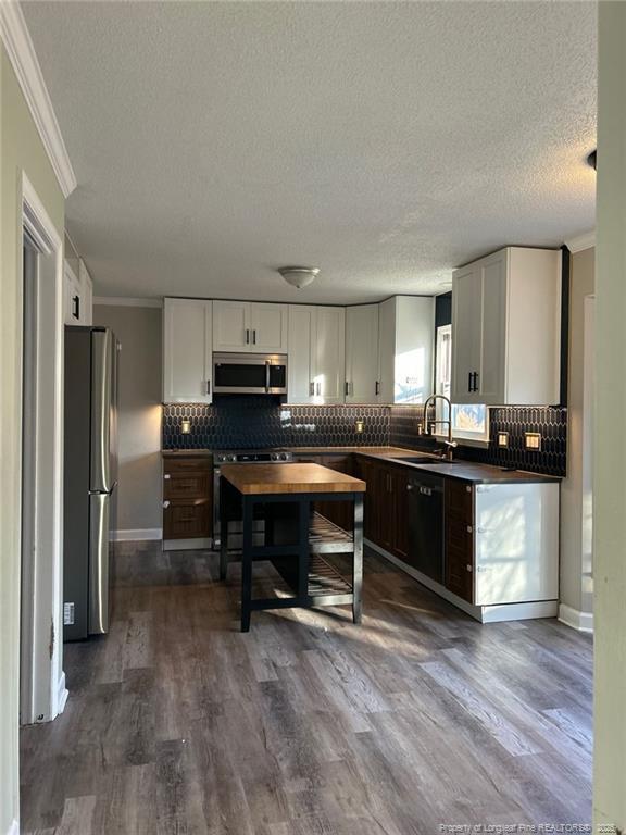 Photo - 7713 Charring Cross Ln