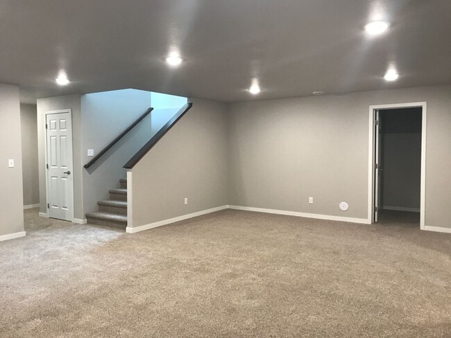 Photo - Single family 5 bedroom home