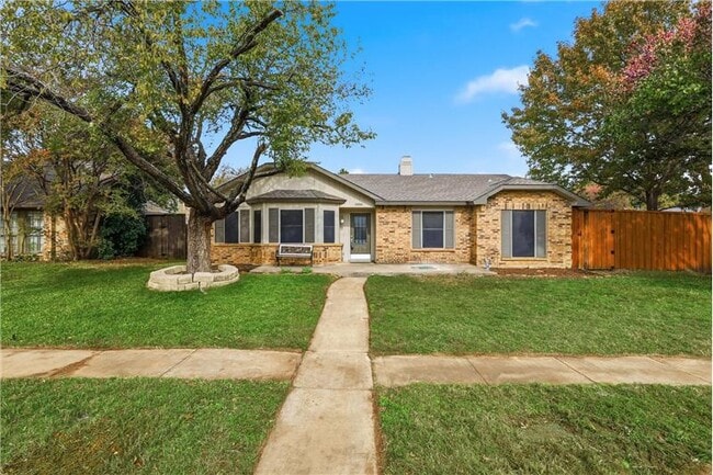 Photo - 2800 Carnaby Ln