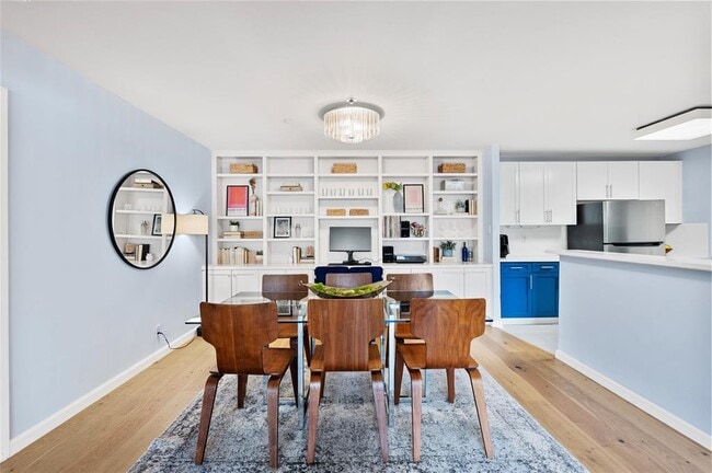 Photo - 40 N Interstate Hwy 35 Unit 2B2