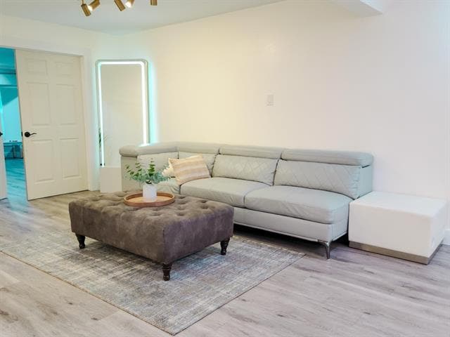 Photo - 7810 Creek View Dr