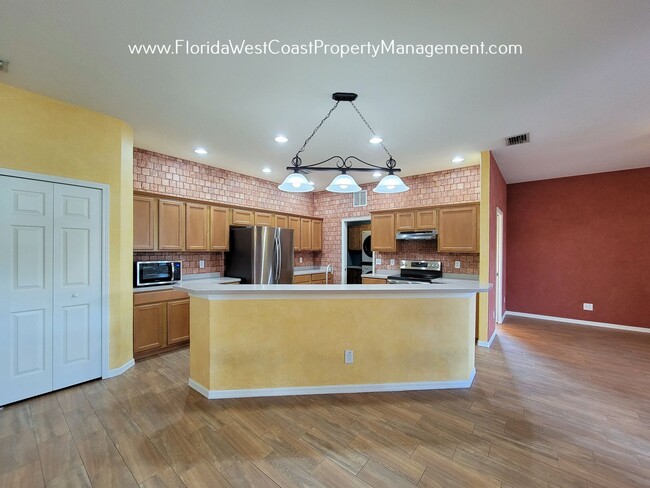 Photo - LARGE PARRISH POOL HOME! FENCED YARD! PET FRIENDLY! AVAILABLE FOR JUNE! LONG TERM LEASE!