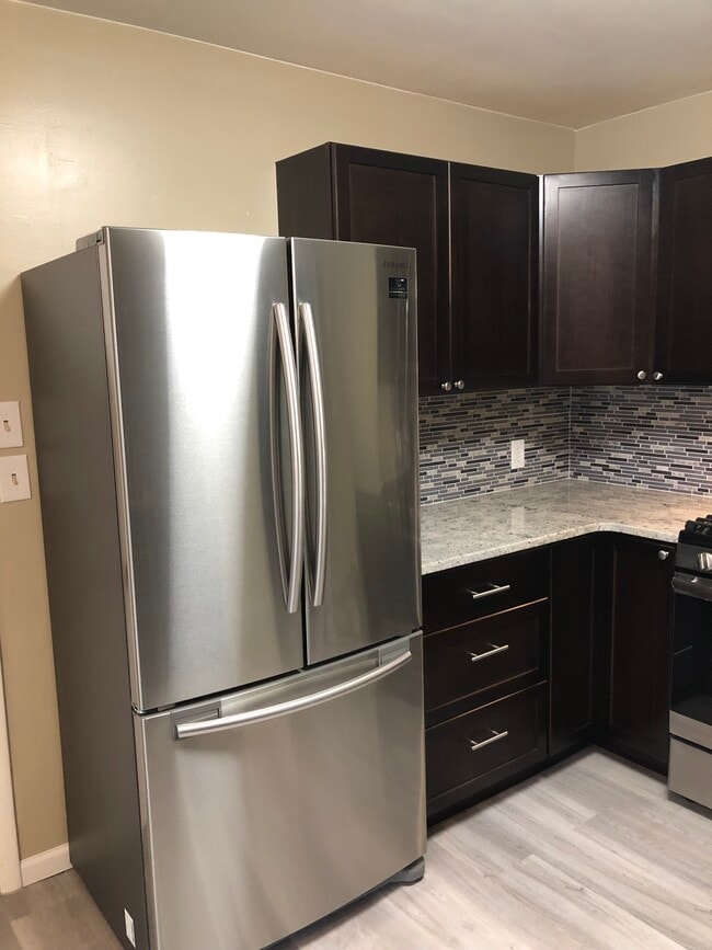 Photo - 1807 S Lynnwood Dr