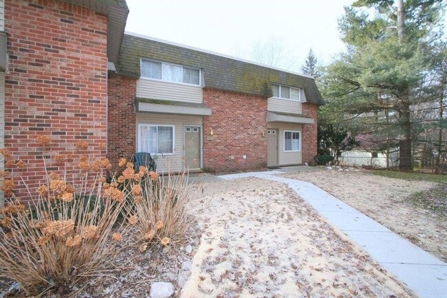 Photo - 519 Longshore Dr Townhome