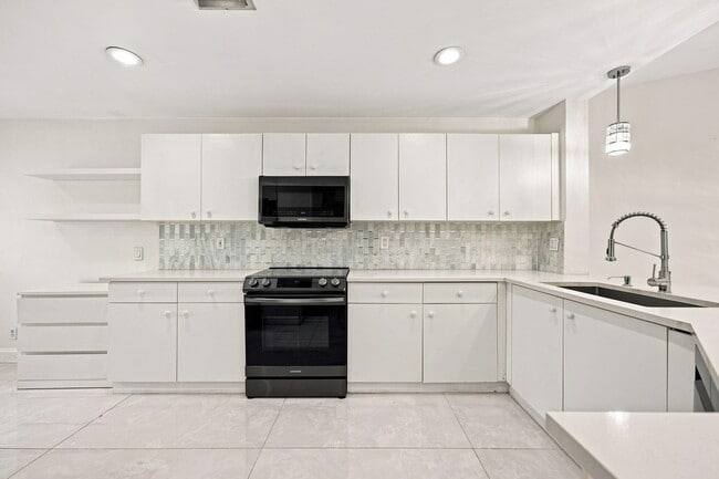 Photo - 1590 Orion Ln