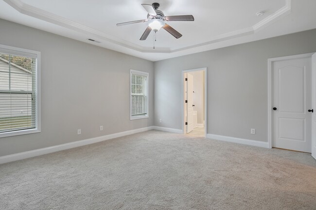 Photo - 159 English Oak Dr