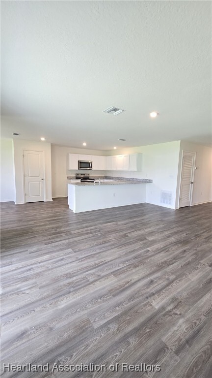 Photo - 1848 Grand Ridge St