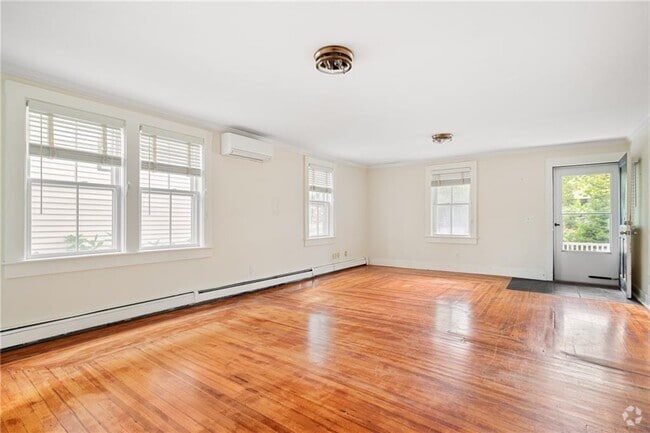 Building Photo - 7 Marsh St Rental
