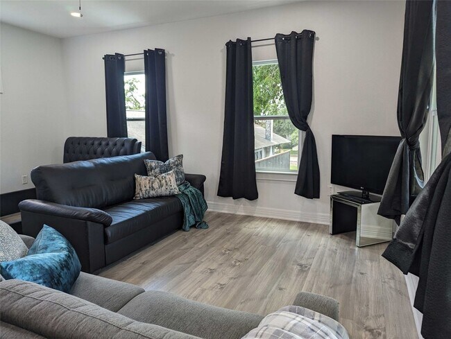 Photo - 4711 Rusk St Unit A