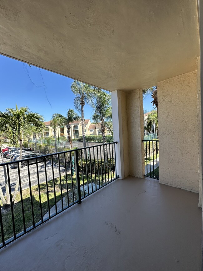 Move in ready 2 bedroom/2 bathroom! - Move in ready 2 bedroom/2 bathroom! Apartamento Unidad 205