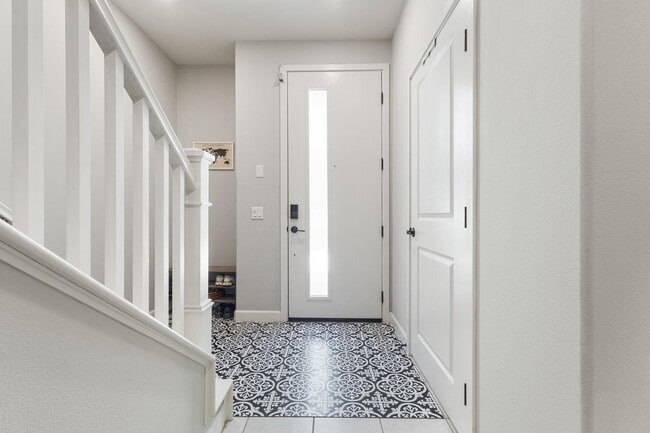 Photo - 1890 Cosmopolitan Ln