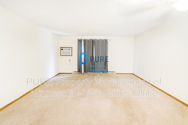 Photo - 221 Grand Ave W Unit 204