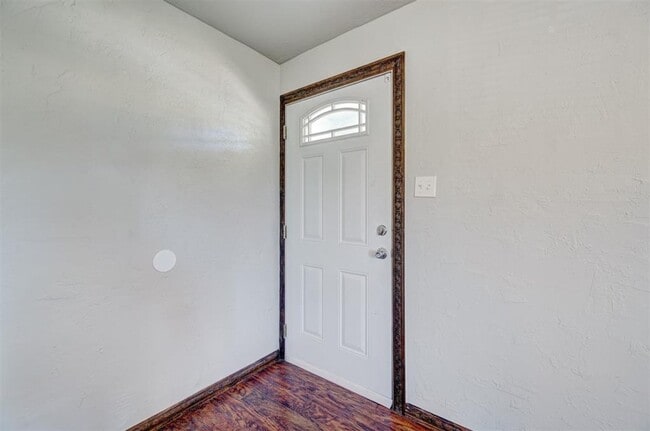 Photo - 2132 N Kelham Ave