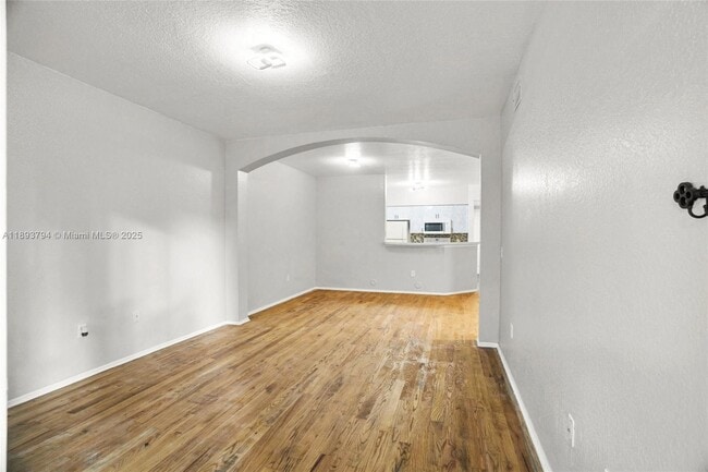 Photo - 1008 Belmont Ln Unit 1008