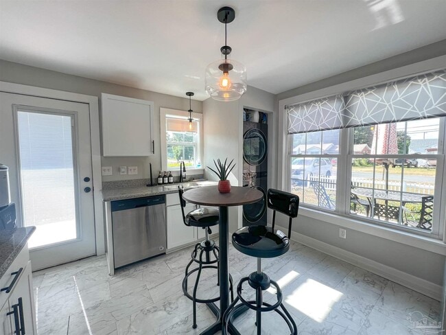 Photo - 1315 Dexter Ave