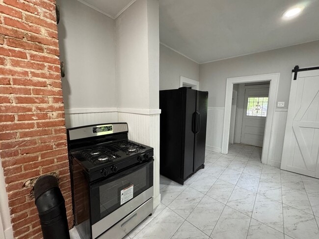 Photo - Updated Farm House in Central Waco