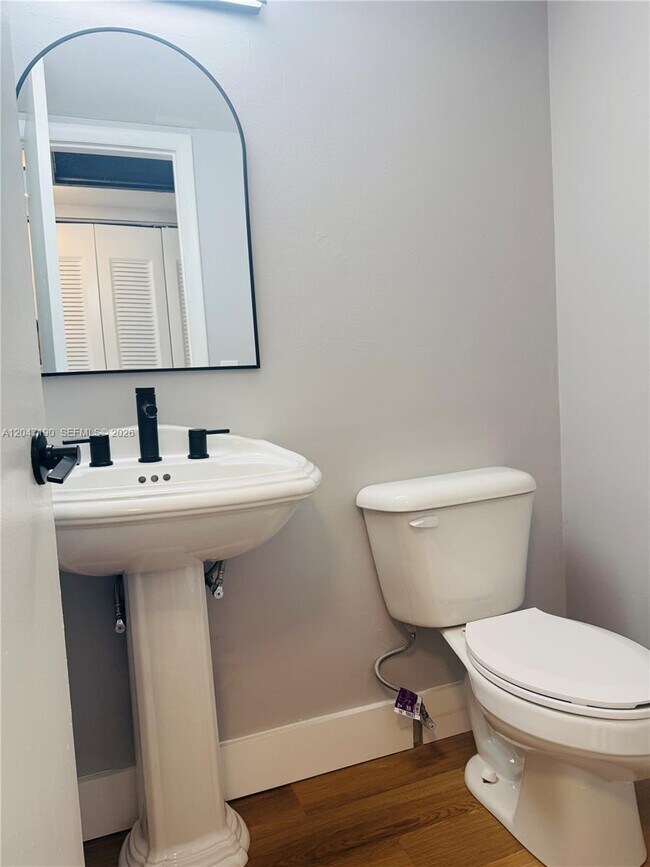 21 Windsor B Unit b