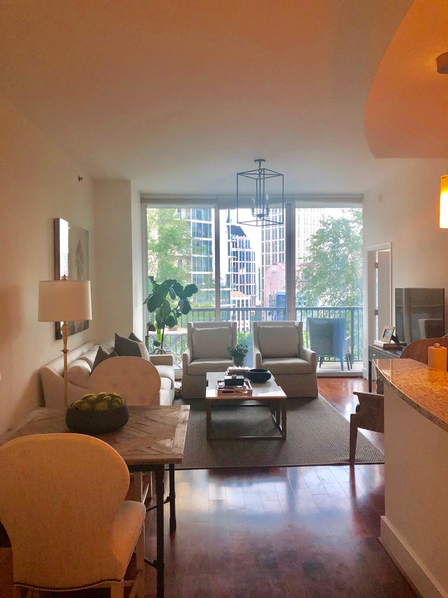 Photo - 1080 Peachtree St NE Condo Unit 1015