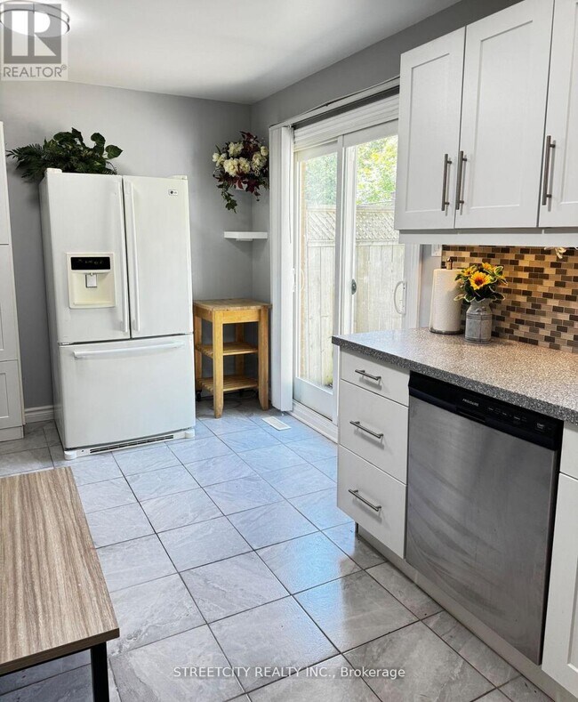 Photo - 237 Homestead Crescent