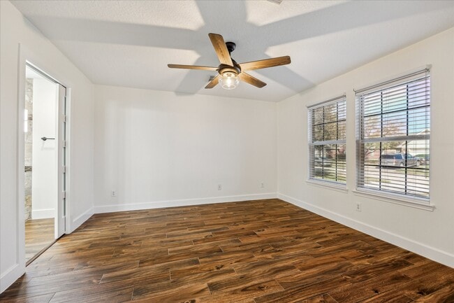 Building Photo - 262 Rolling Brook Dr
