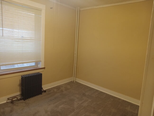 Second bedroom - 5026 W Hutchinson St Unit 1