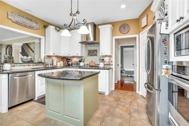 Building Photo - 18214 Spruce Creek Dr